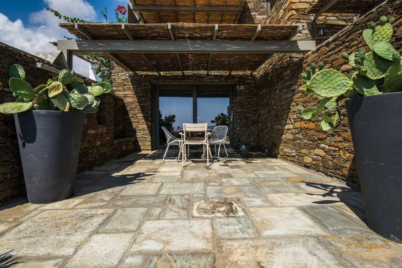 Archipelagotinos Agios Romanos Luaran gambar