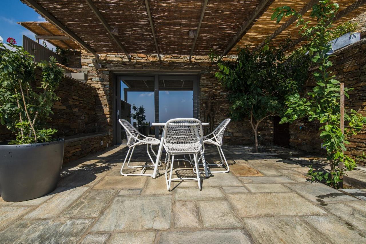 Archipelagotinos Agios Romanos Luaran gambar